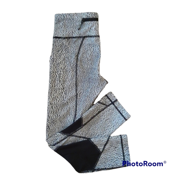 Lululemon Pace Rival Crop - Picture 6 of 8